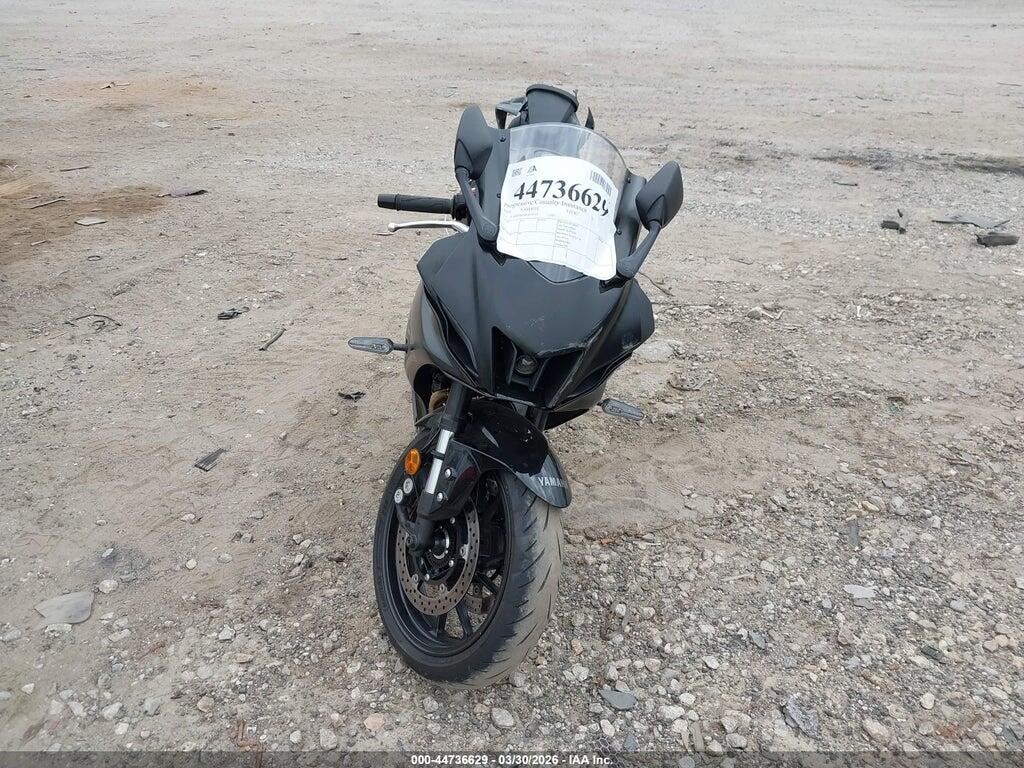 JYARM38E6SA020355 2025 YAMAHA YZFR7 photo no. 5