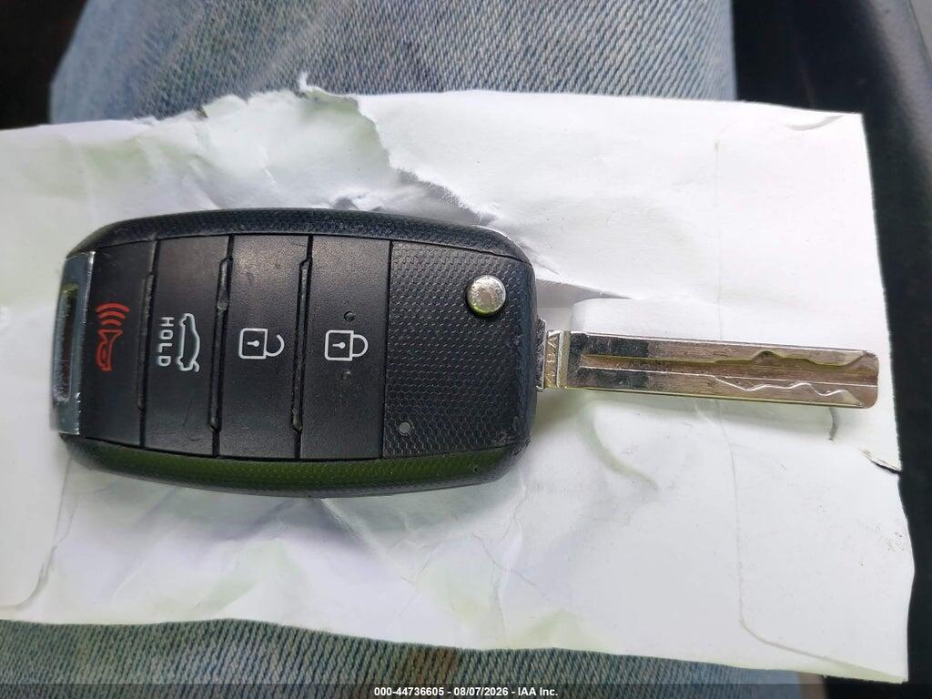 KNADM4A32H6106137 2017 KIA RIO photo no. 11