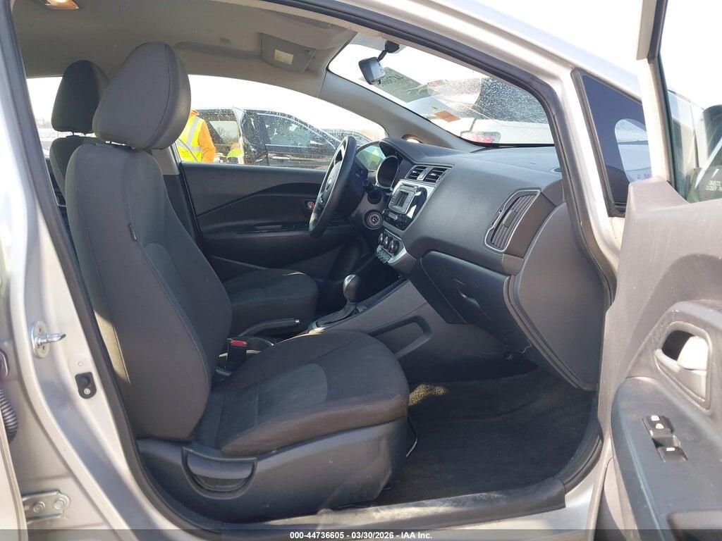 KNADM4A32H6106137 2017 KIA RIO photo no. 5