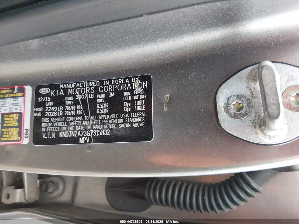 KNDJN2A23G7315832 2016 KIA SOUL photo no. 9