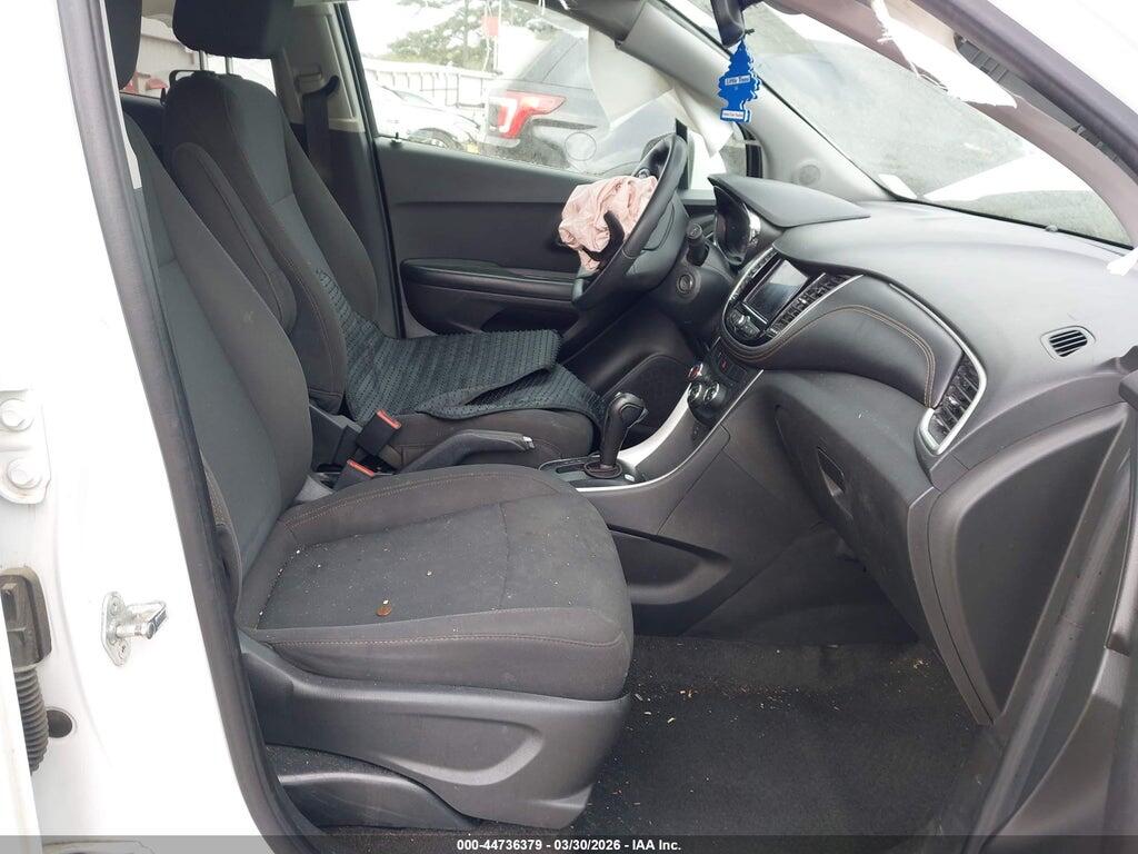 KL7CJKSB2MB304121 2021 CHEVROLET TRAX photo no. 5