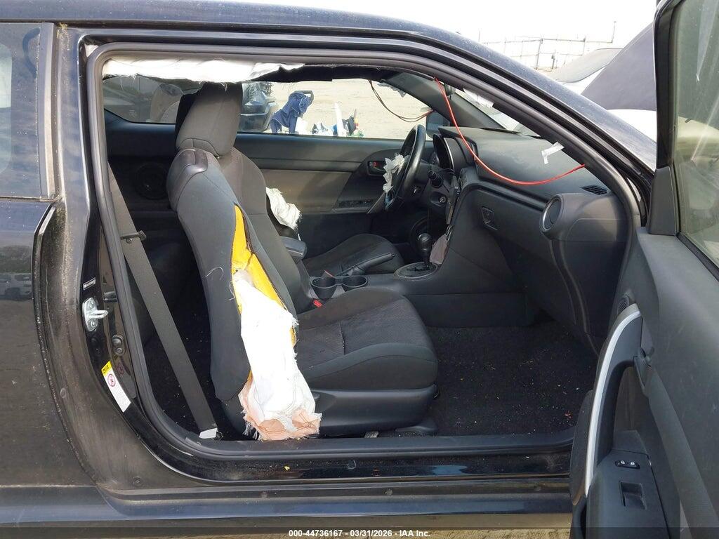 JTKJF5C74B3015202 2011 SCION TC photo no. 5