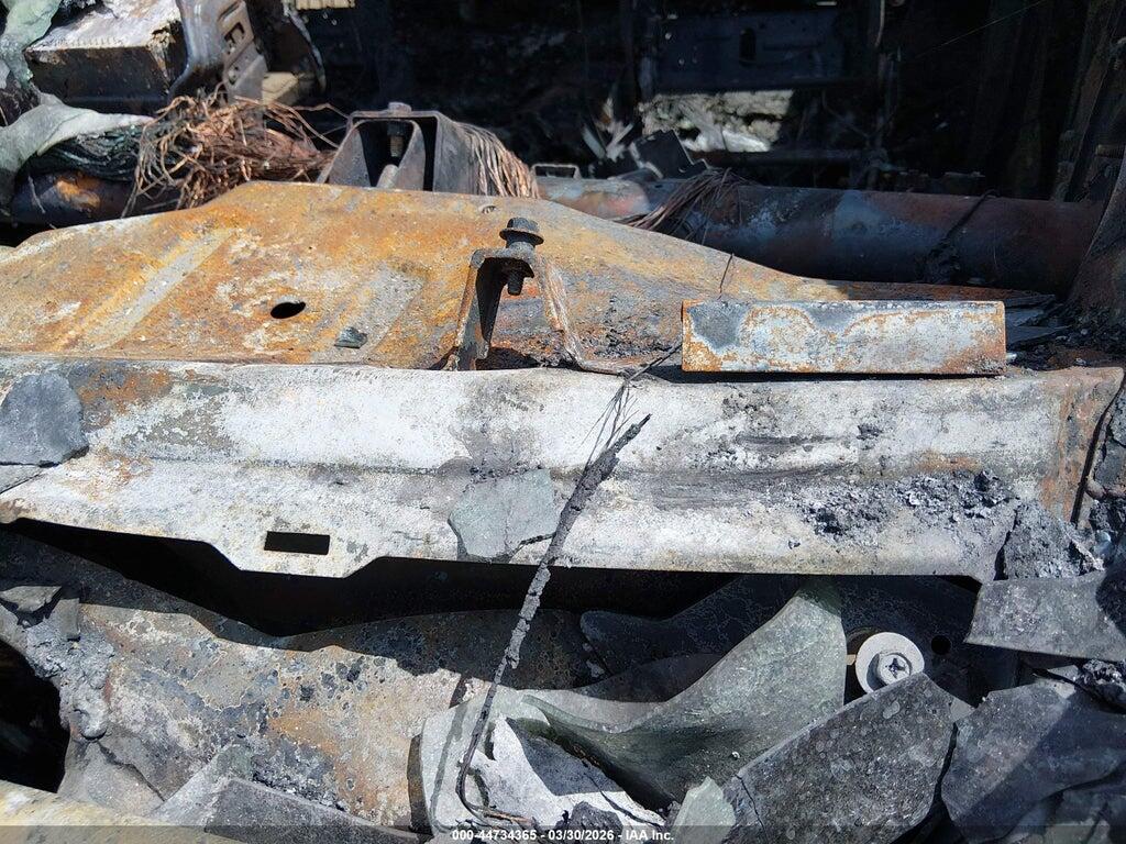1N6AA1E50JN513438 2018 NISSAN TITAN photo no. 9