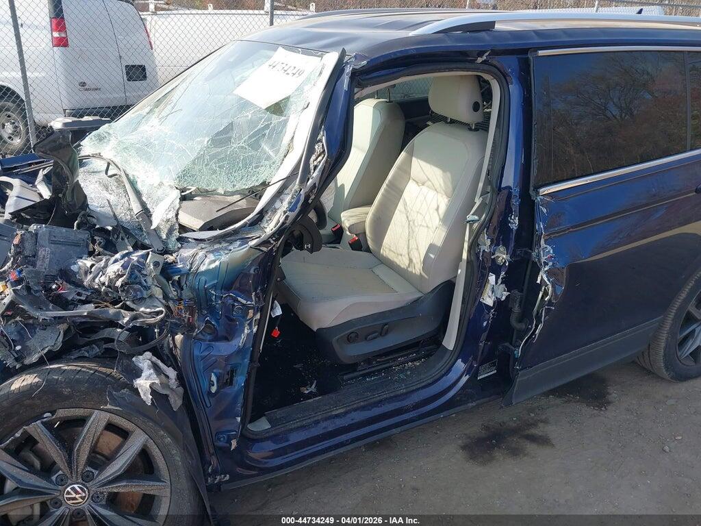 3VV3B7AX0PM091100 2023 VOLKSWAGEN TIGUAN photo no. 6