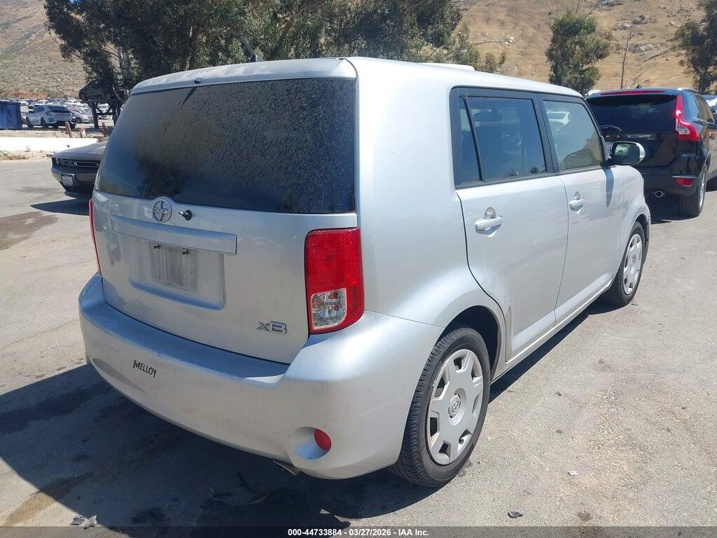 JTLZE4FE7CJ005427 2012 SCION XB photo no. 4