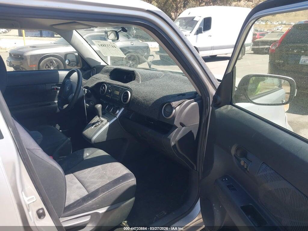 JTLZE4FE7CJ005427 2012 SCION XB photo no. 5