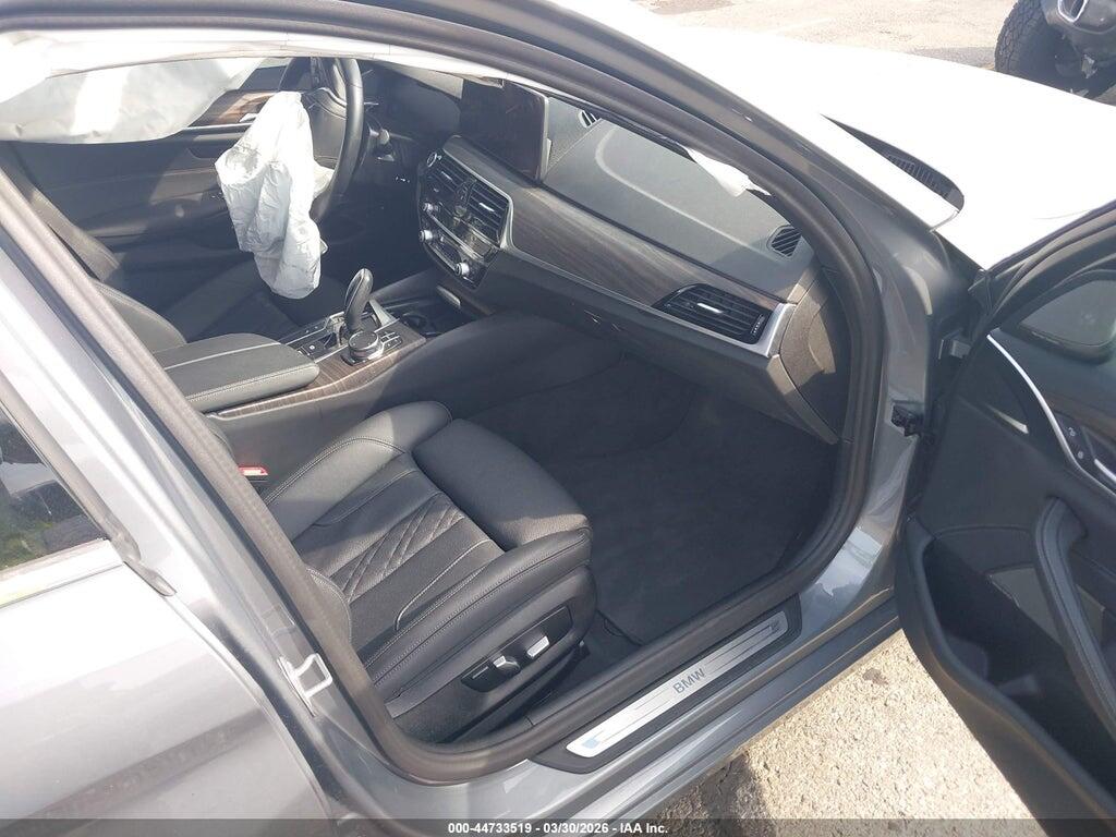 WBA13AG04PCM80945 2023 BMW 530E photo no. 5
