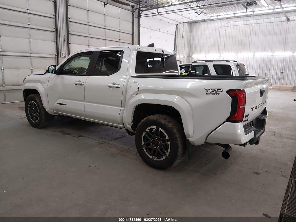 3TYLB5JN8RT047452 2024 TOYOTA TACOMA photo no. 3