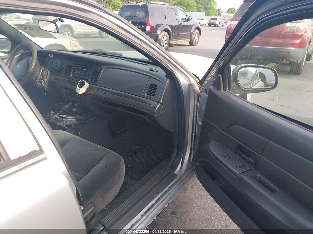 2FAHP71W35X120495 2005 FORD CROWN VICTORIA photo no. 5