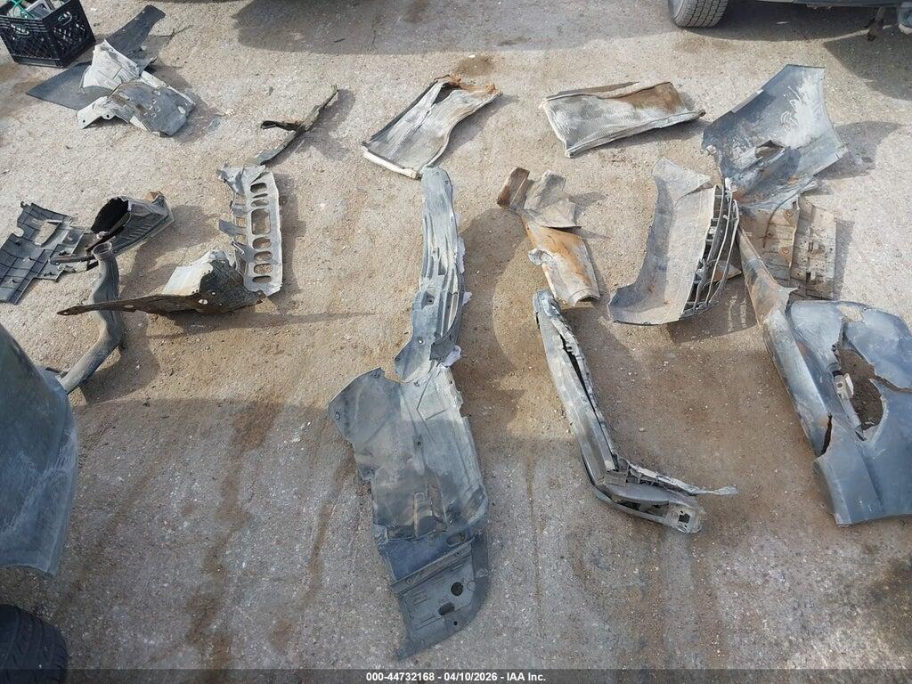 JHMZE2H76AS030260 2010 HONDA INSIGHT photo no. 12