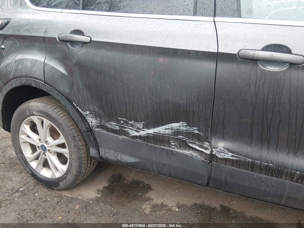 1FMCU0GD4HUD49589 2017 FORD ESCAPE photo no. 11