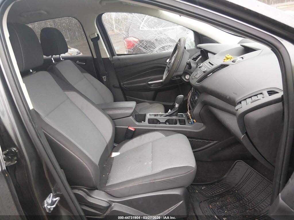 1FMCU0GD4HUD49589 2017 FORD ESCAPE photo no. 5