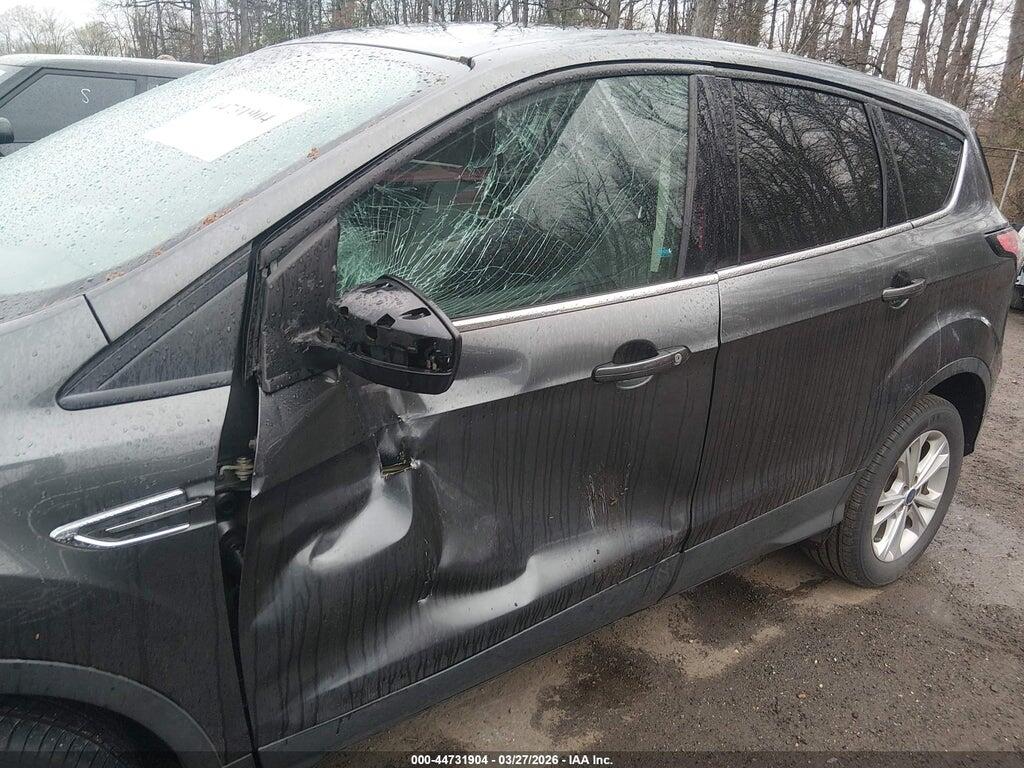 1FMCU0GD4HUD49589 2017 FORD ESCAPE photo no. 6