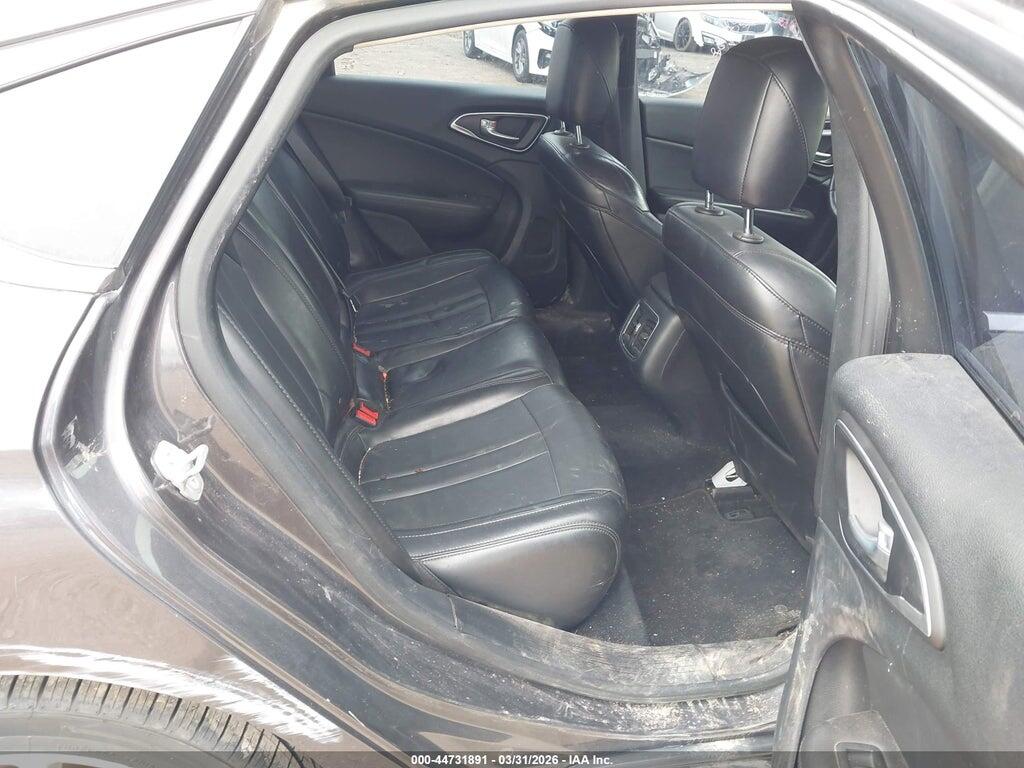 1C3CCCEG8GN135742 2016 CHRYSLER 200 photo no. 8