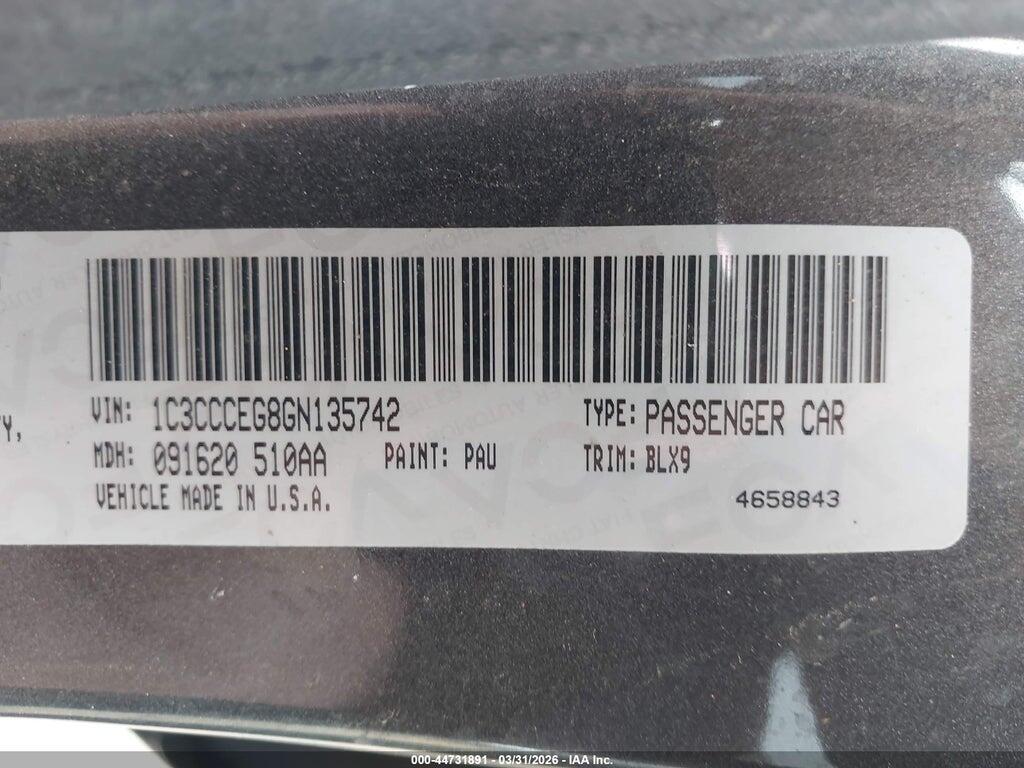 1C3CCCEG8GN135742 2016 CHRYSLER 200 photo no. 9