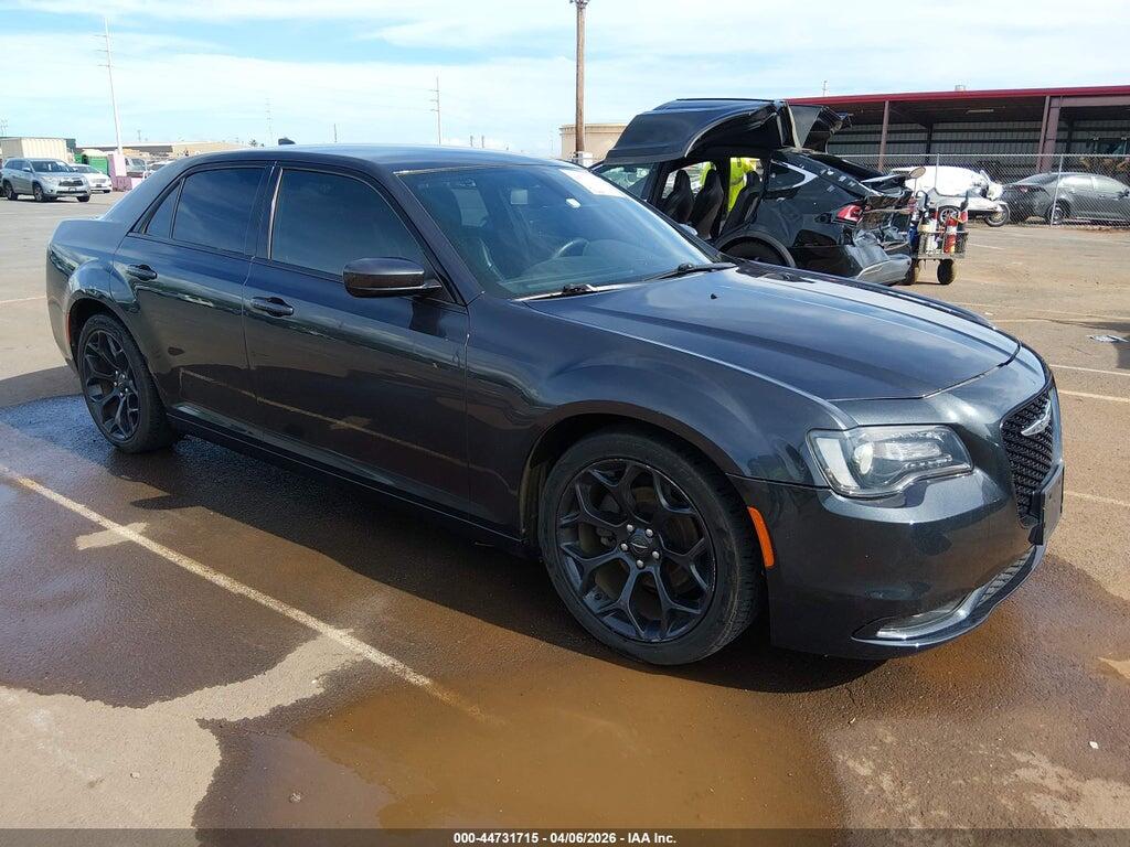 2C3CCABG1KH559810 2019 CHRYSLER 300 photo no. 1