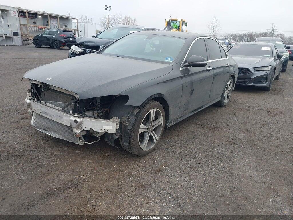 WDDZF4KBXJA370790 2018 MERCEDES-BENZ E 300 photo no. 2