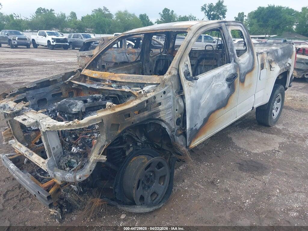 1GCHSBEA1M1192023 2021 CHEVROLET COLORADO photo no. 2