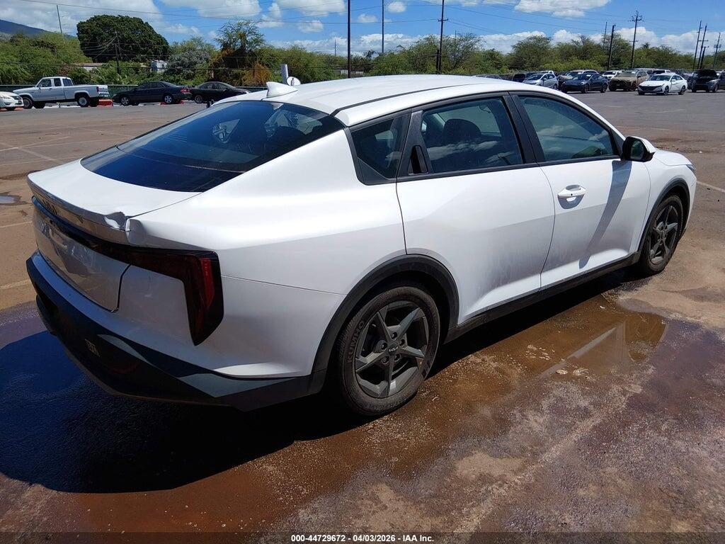 3KPFT4DE8SE084092 2025 KIA K4 photo no. 4