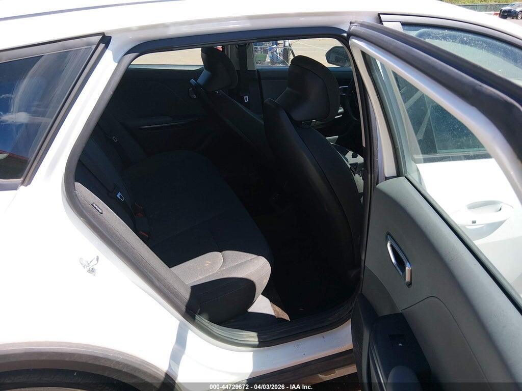 3KPFT4DE8SE084092 2025 KIA K4 photo no. 8