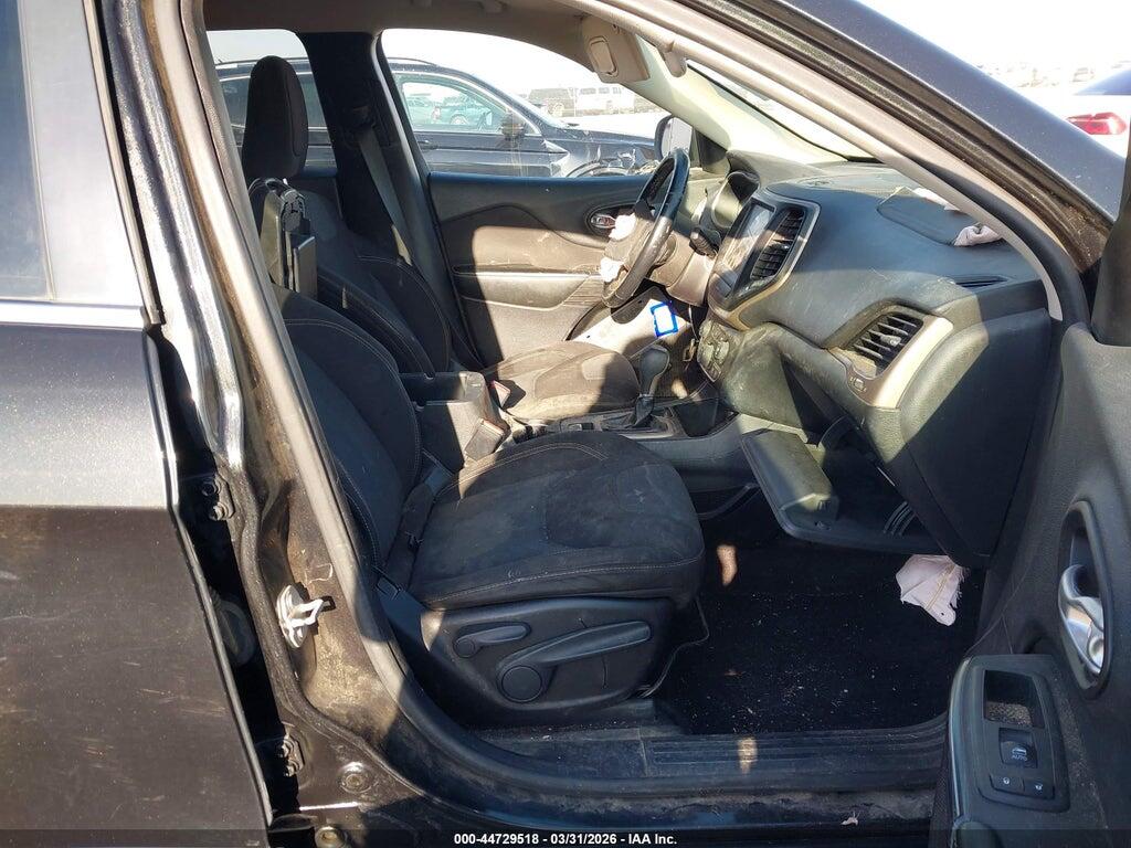 1C4PJLCB7GW258274 2016 JEEP CHEROKEE photo no. 5