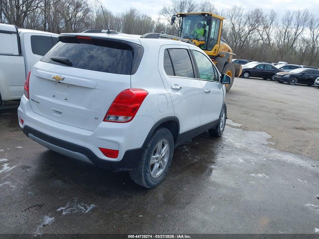 KL7CJPSB8JB601208 2018 CHEVROLET TRAX photo no. 4