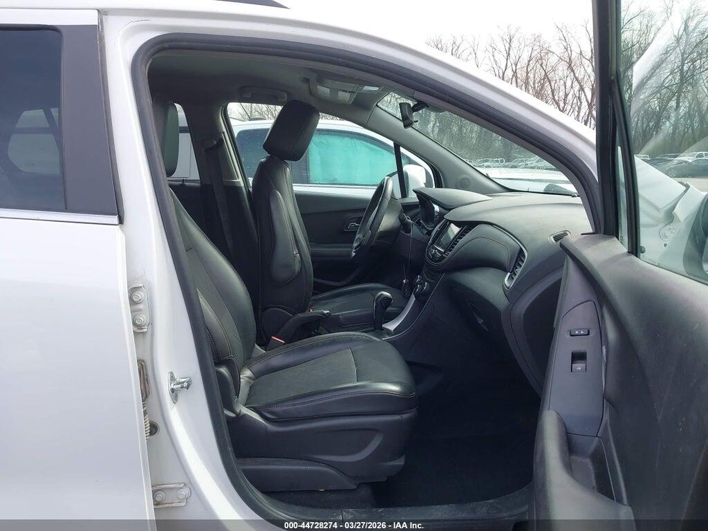 KL7CJPSB8JB601208 2018 CHEVROLET TRAX photo no. 5