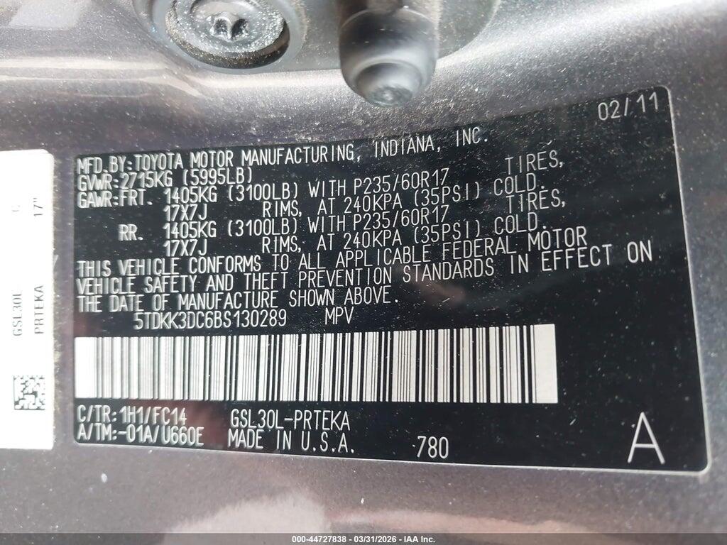 5TDKK3DC6BS130289 2011 TOYOTA SIENNA photo no. 9