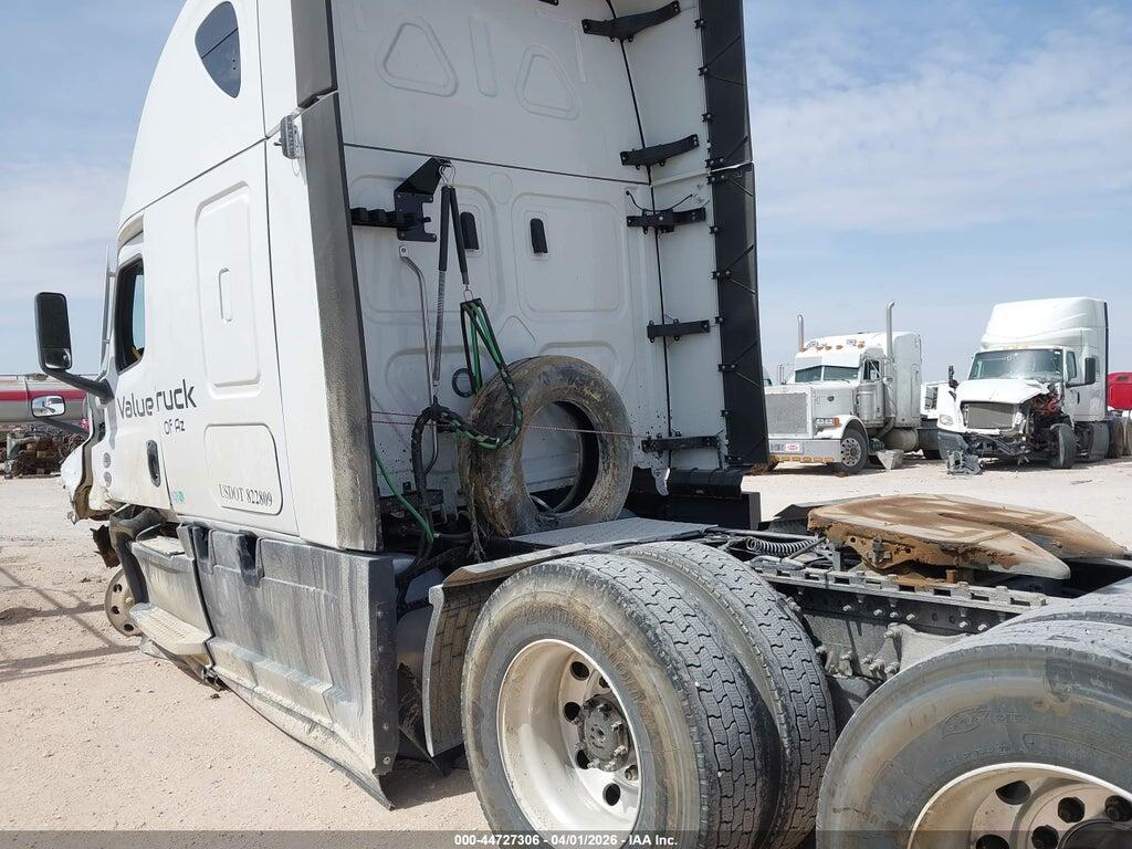 3AKJHHDR1SSVT2635 2025 FREIGHTLINER NEW CASCADIA 126 photo no. 3