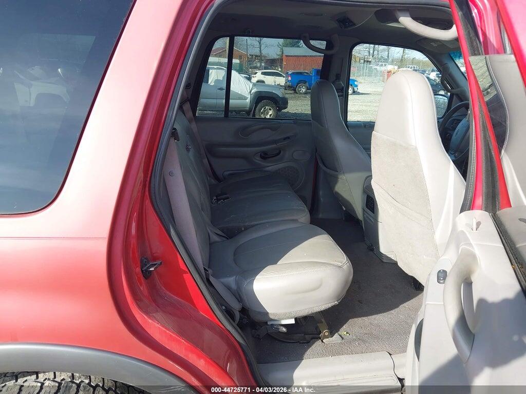1FMPU16L7YLA83670 2000 FORD EXPEDITION photo no. 8