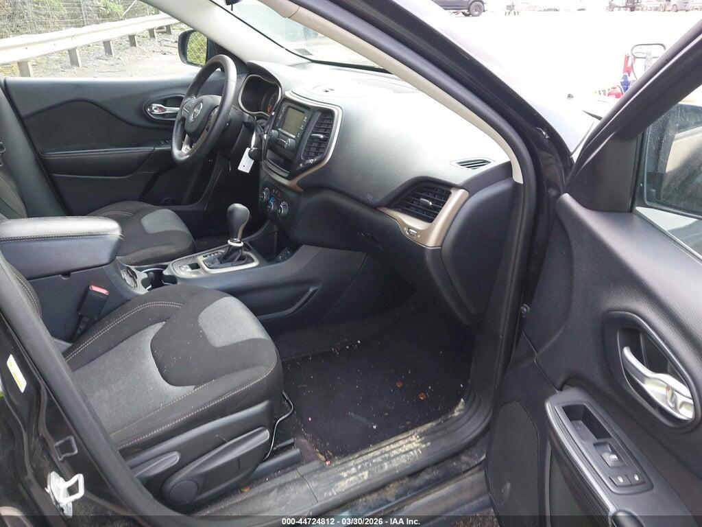1C4PJLAB6GW222532 2016 JEEP CHEROKEE photo no. 5