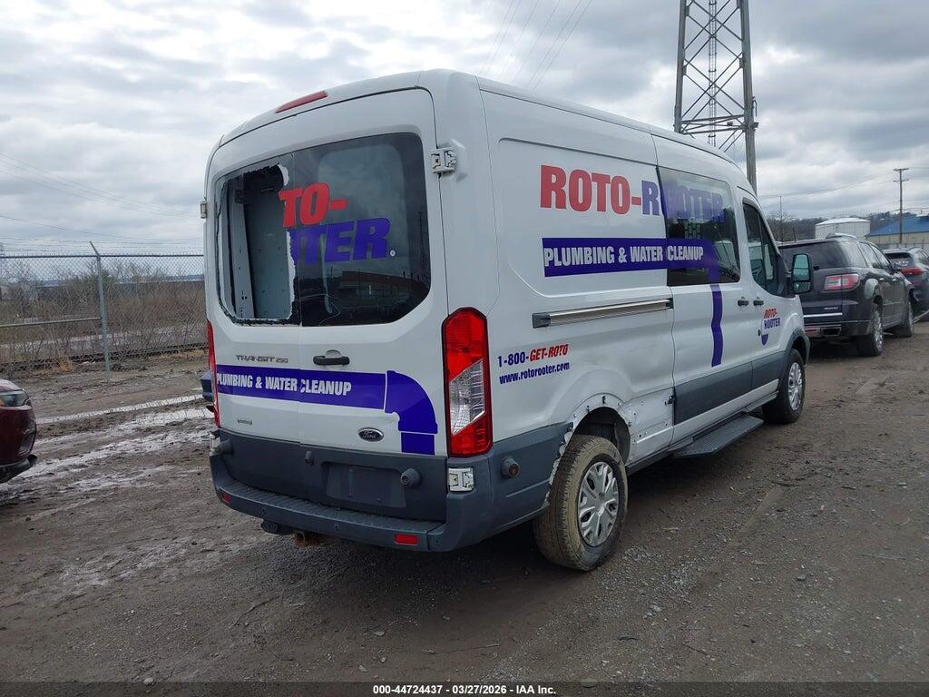 1FTYR2CG0HKA71566 2017 FORD TRANSIT-250 photo no. 4