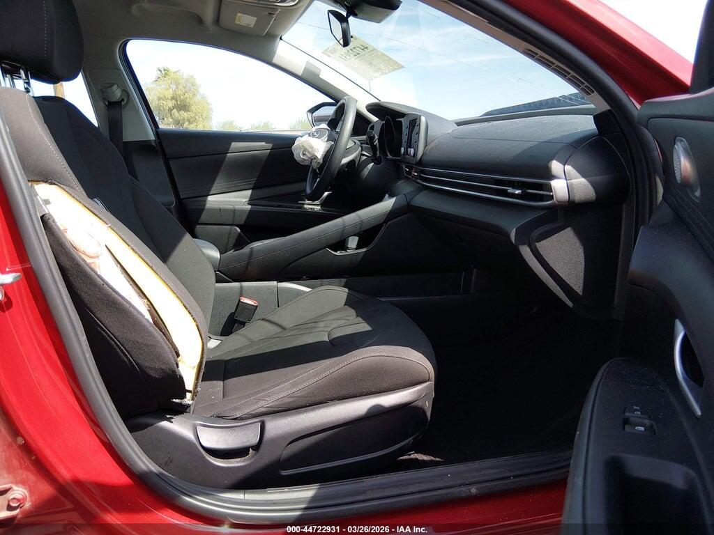 KMHLM4AG6PU438587 2023 HYUNDAI ELANTRA photo no. 5