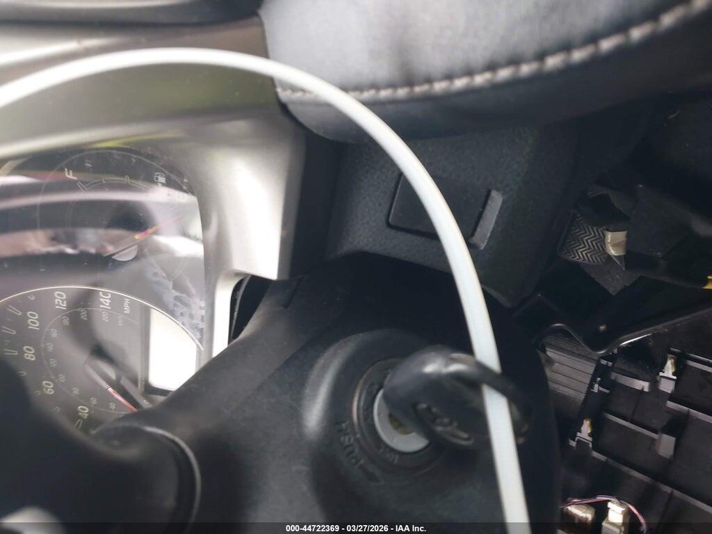 JTMWFREVXFD052223 2015 TOYOTA RAV4 photo no. 11