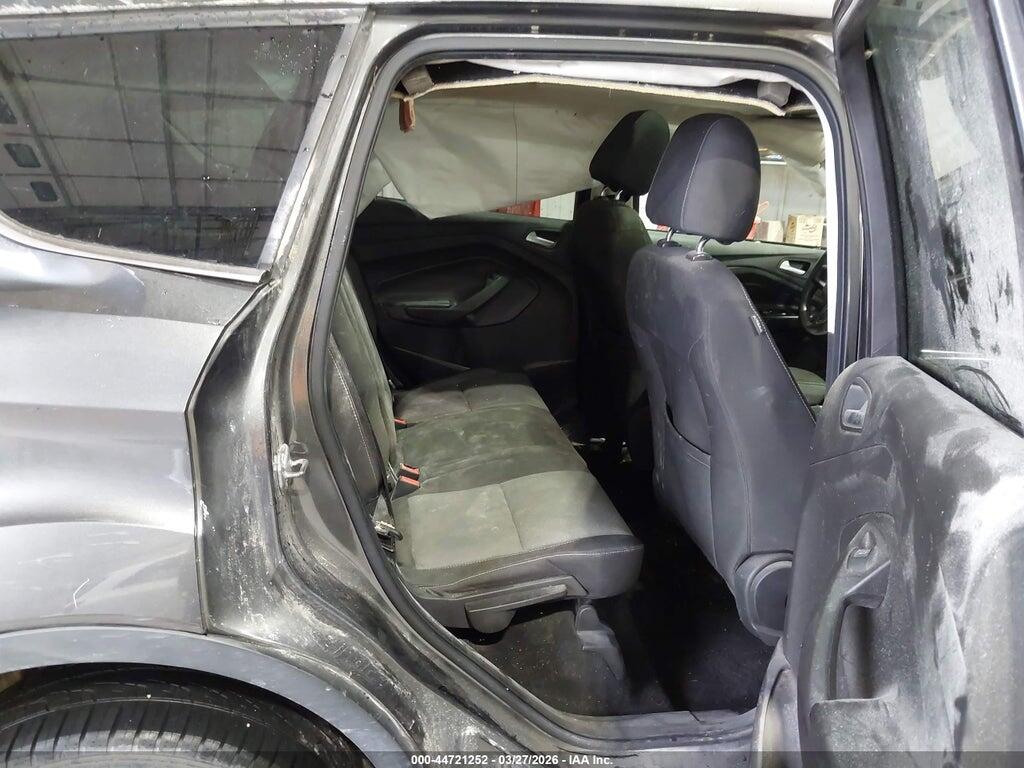 1FMCU9G98HUB16332 2017 FORD ESCAPE photo no. 8