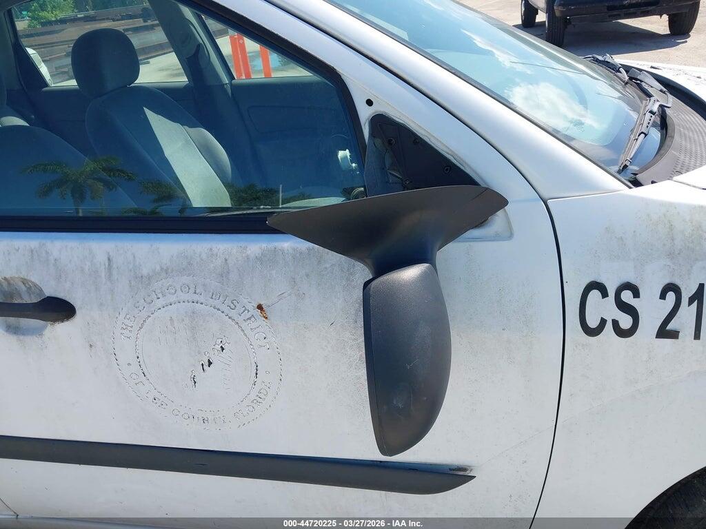 1FAFP33P01W123978 2001 FORD FOCUS photo no. 12