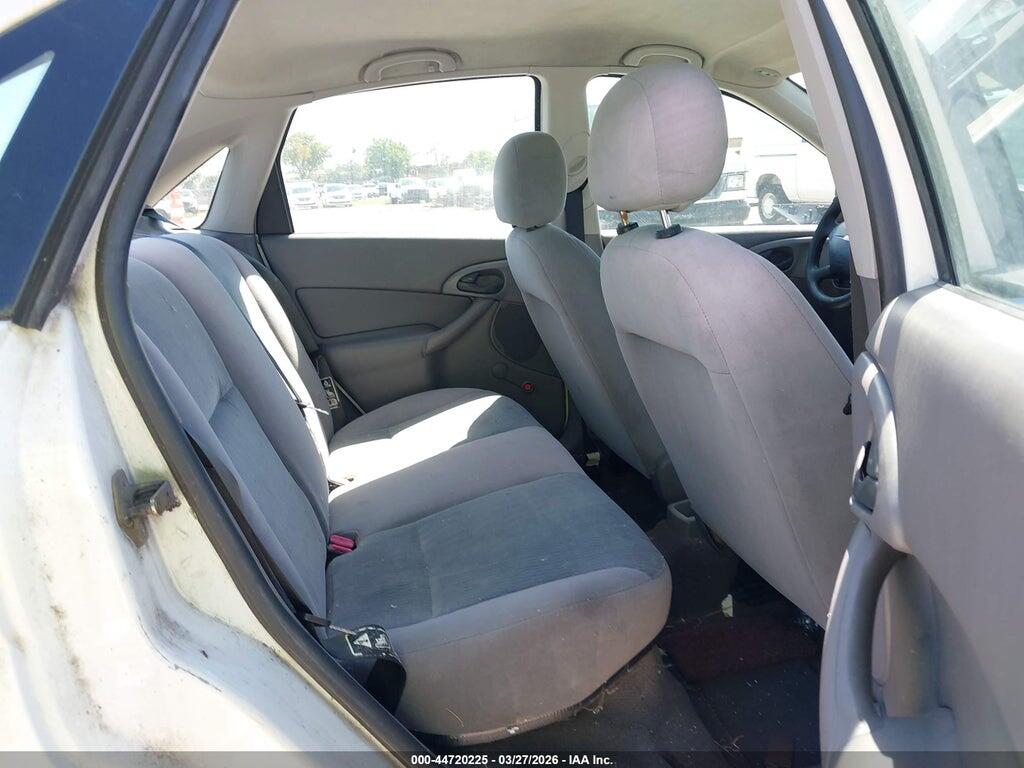 1FAFP33P01W123978 2001 FORD FOCUS photo no. 8