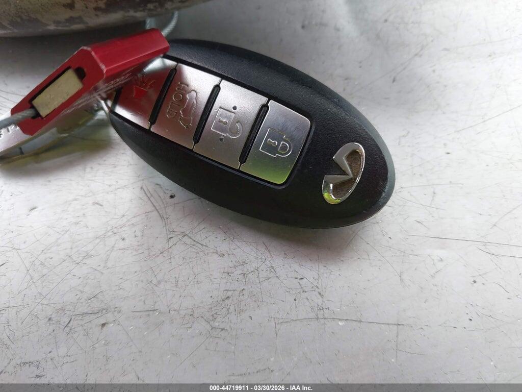 5N3ZA0ND9AN900001 2010 INFINITI QX56 photo no. 11