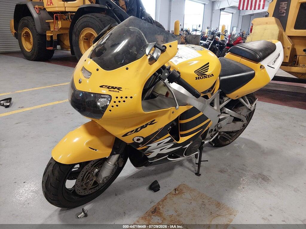 JH2SC281XPM100349 1993 HONDA CBR900 photo no. 2
