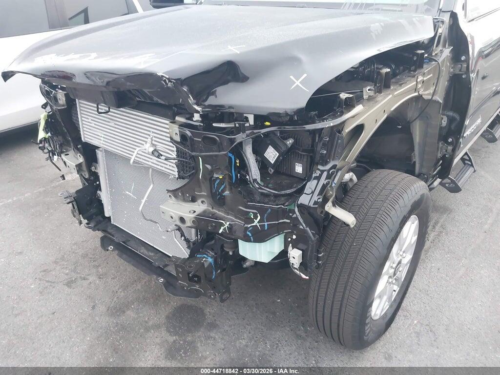 3TMKB5FN6TM055069 2026 TOYOTA TACOMA photo no. 6
