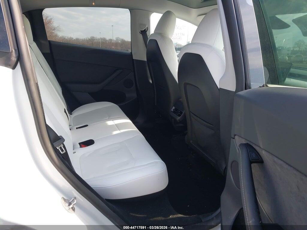 7SAYGDED3RF158528 2024 TESLA MODEL Y photo no. 8