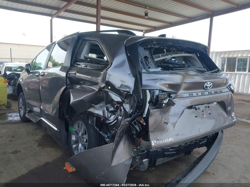 5TDJRKEC0RS206602 2024 TOYOTA SIENNA photo no. 3