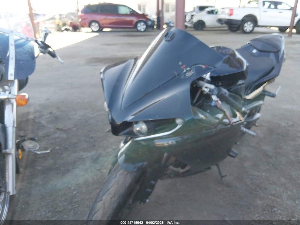 JYARN23E0BA011102 2011 YAMAHA YZFR1 photo no. 2
