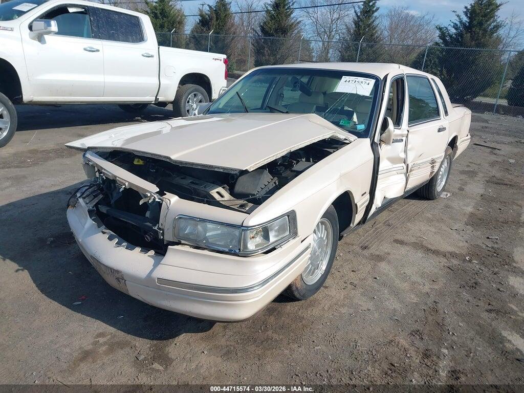 1LNLM83W2VY748608 1997 LINCOLN TOWN CAR photo no. 2
