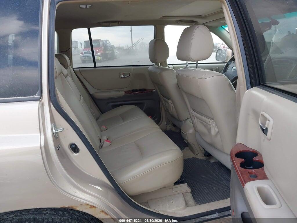 JTEEP21A340038313 2004 TOYOTA HIGHLANDER photo no. 8