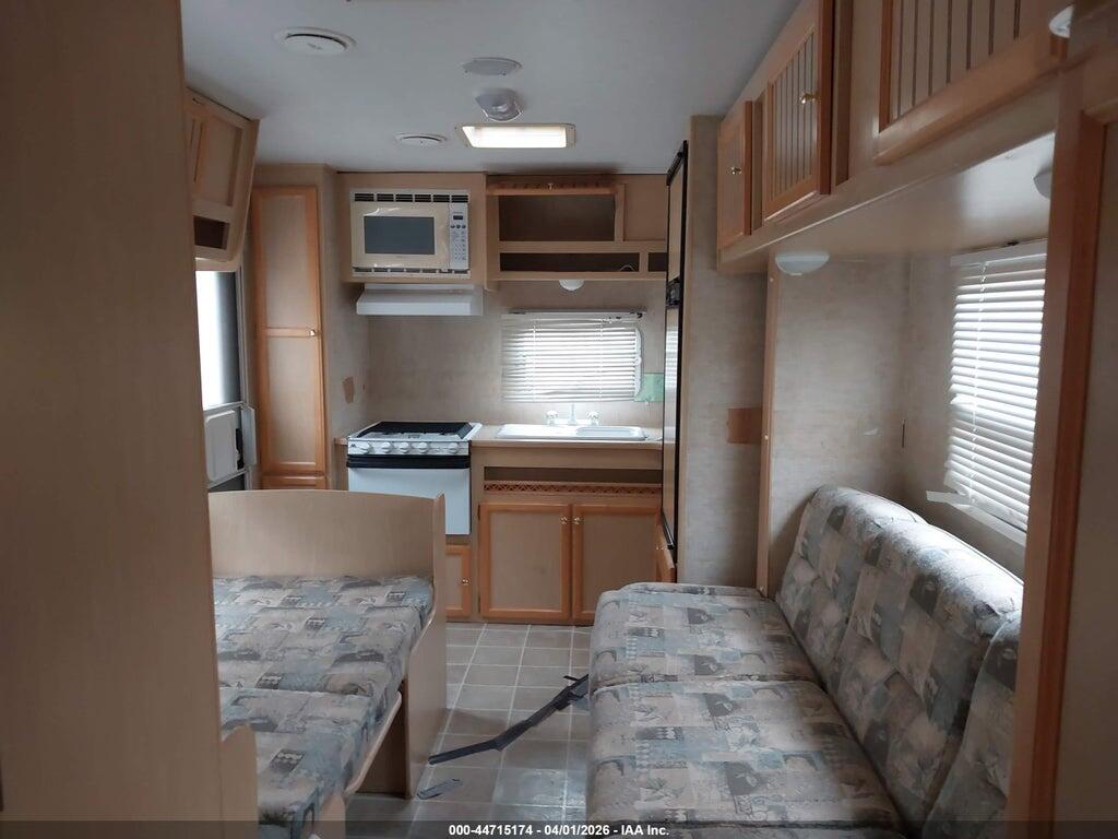 1UJBJ02M441JZ0164 2004 JAYCO JAY FEATHER LGT SERI photo no. 8