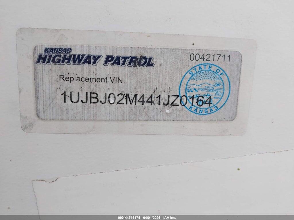 1UJBJ02M441JZ0164 2004 JAYCO JAY FEATHER LGT SERI photo no. 9