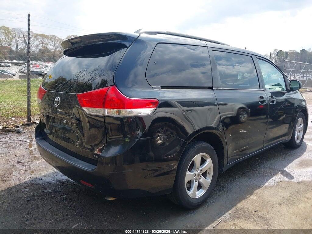 5TDKK3DC9DS287186 2013 TOYOTA SIENNA photo no. 4