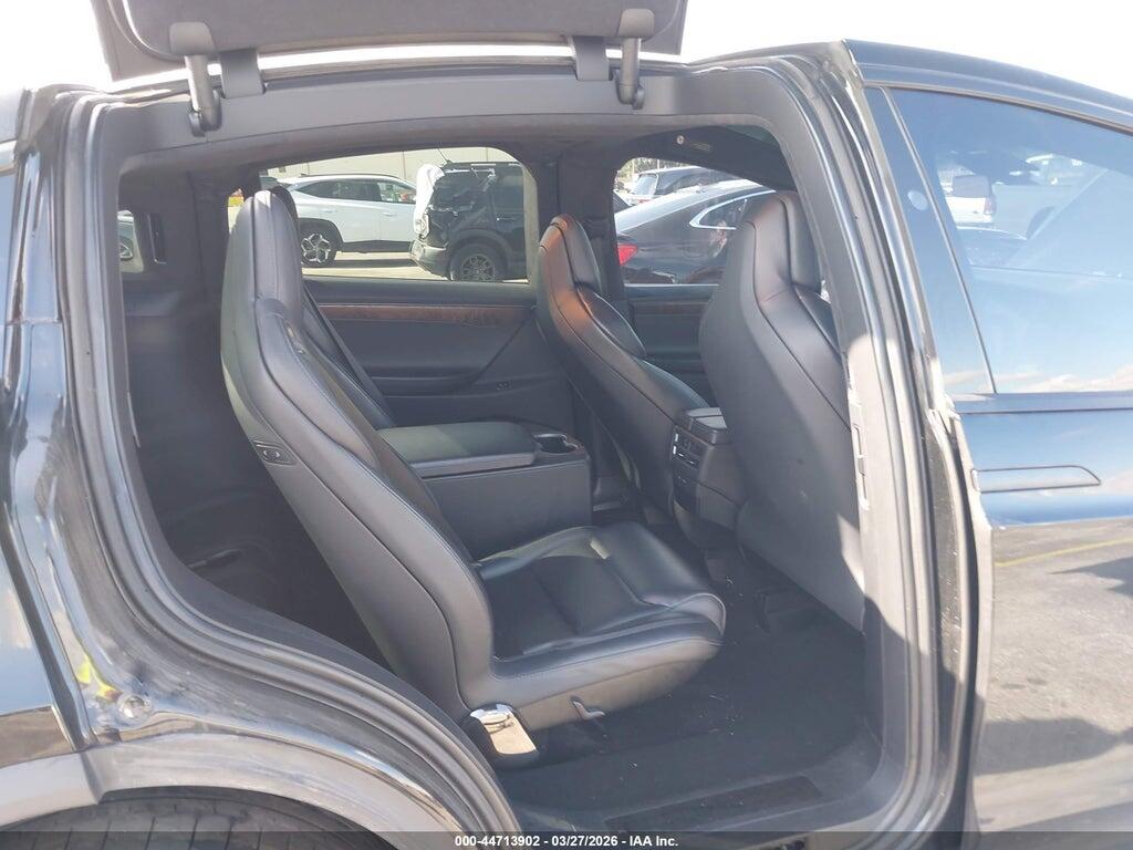 5YJXCBE29JF128607 2018 TESLA MODEL X photo no. 8