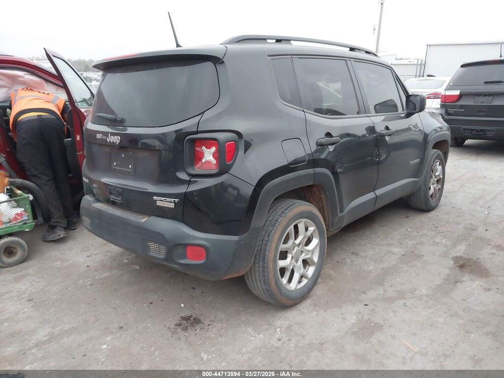 ZACCJBAB2JPJ17268 2018 JEEP RENEGADE photo no. 4